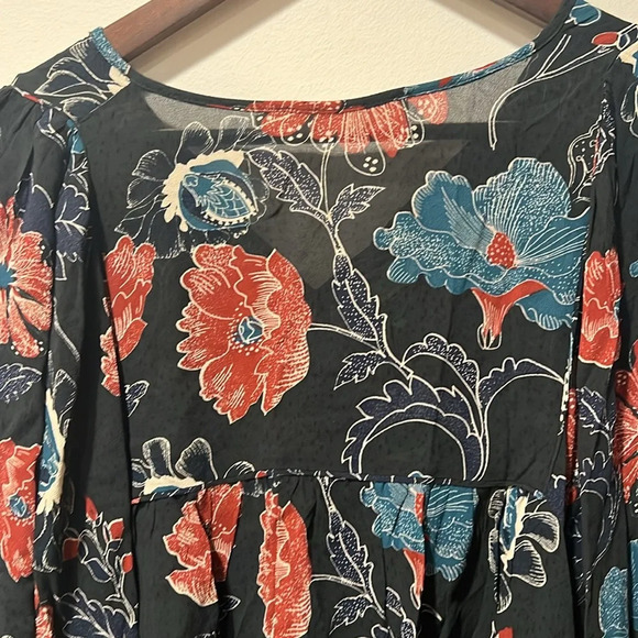 ASTR the Label Floral Blouse - Size Large - Picture 5 of 6